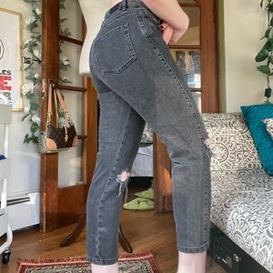 Distressed black denim from Italy! ☕️🖤